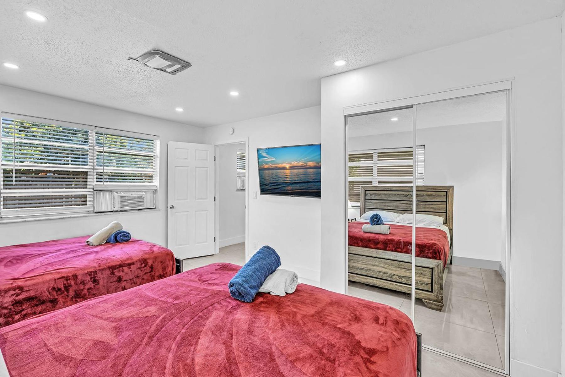 NEW Boutique One Bedroom Close to Beach&Casino Hollywood Extérieur photo