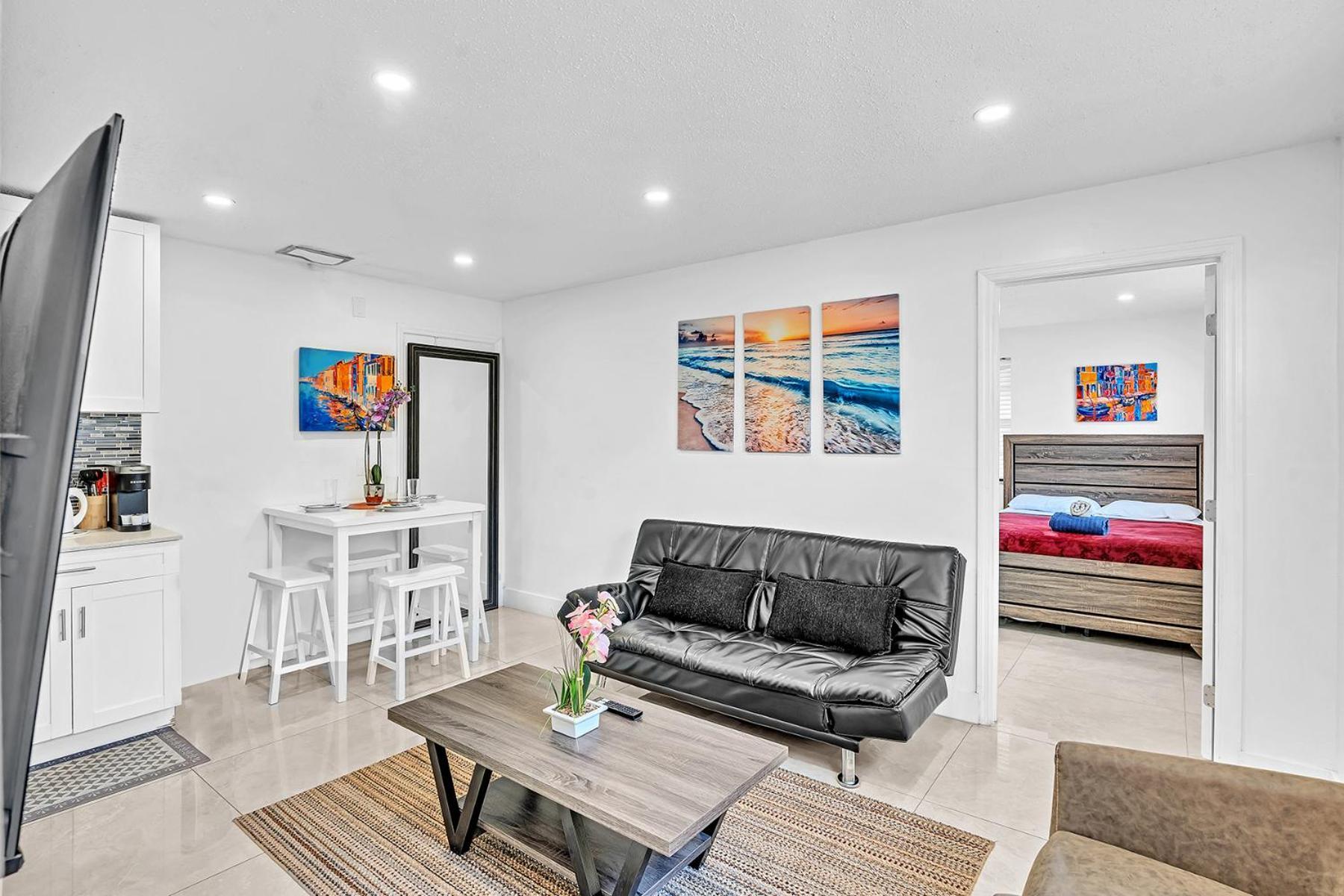 NEW Boutique One Bedroom Close to Beach&Casino Hollywood Extérieur photo