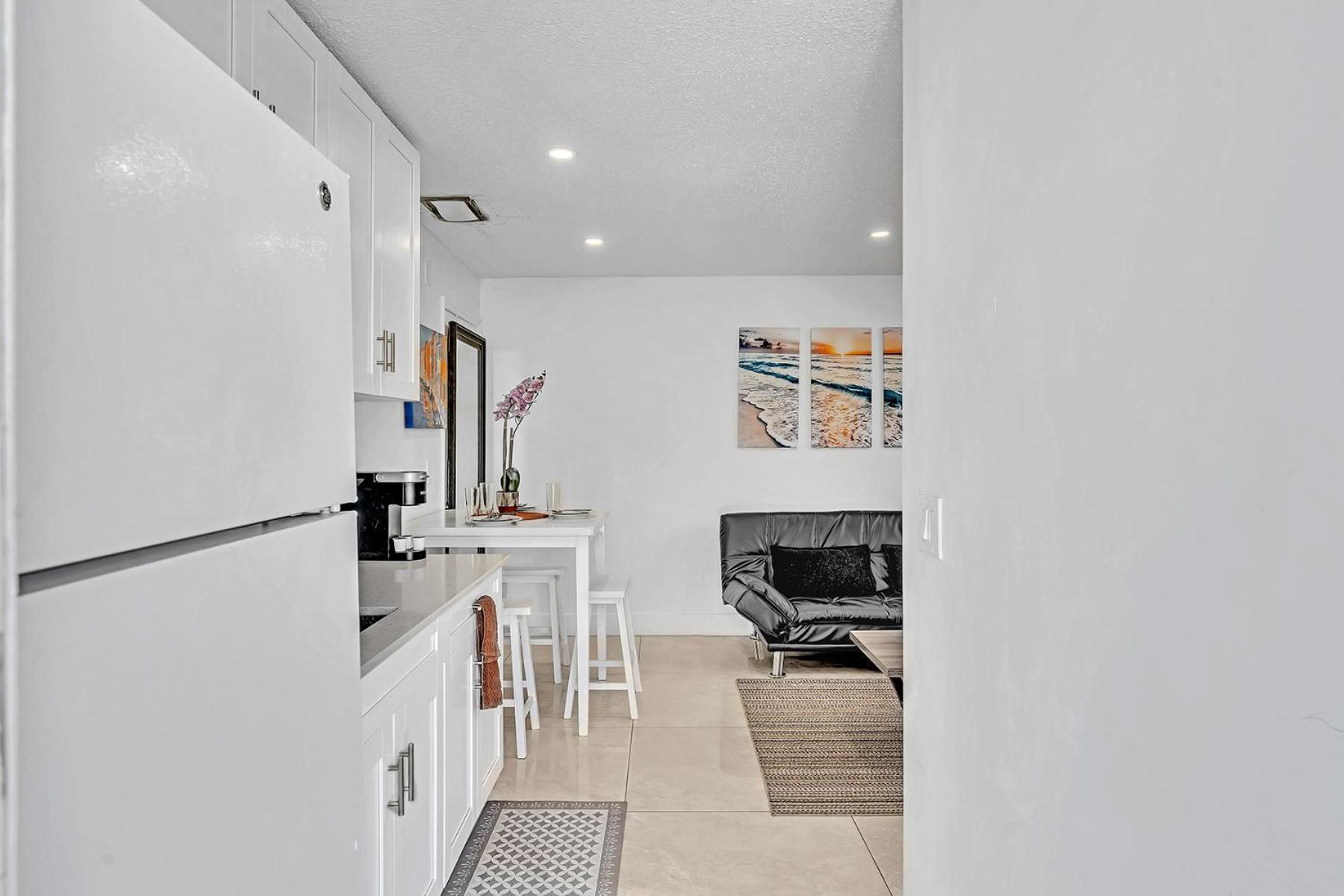 NEW Boutique One Bedroom Close to Beach&Casino Hollywood Extérieur photo